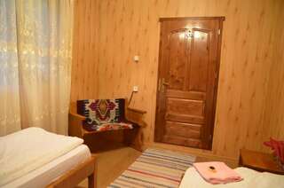 Гостевой дом Casa cu povesti Rosia Montana Roşia Montană Двухместный номер с 1 кроватью или 2 отдельными кроватями и хорошим видом-9